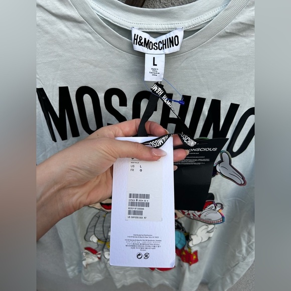 Moschino x H&M Mickey & Minnie T shirt New with Tags! - Picture 3 of 7